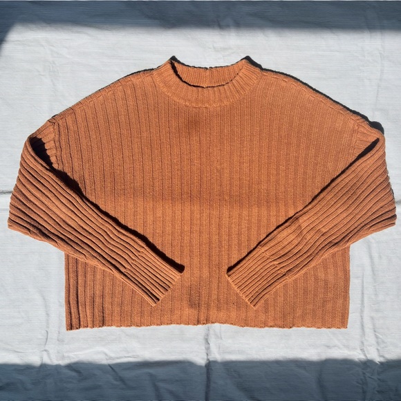 American Eagle Mockneck Sweater - Picture 1 of 4